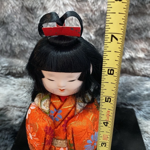Traditional Japanese Doll with Orange Kimono - Picture 14 of 16
